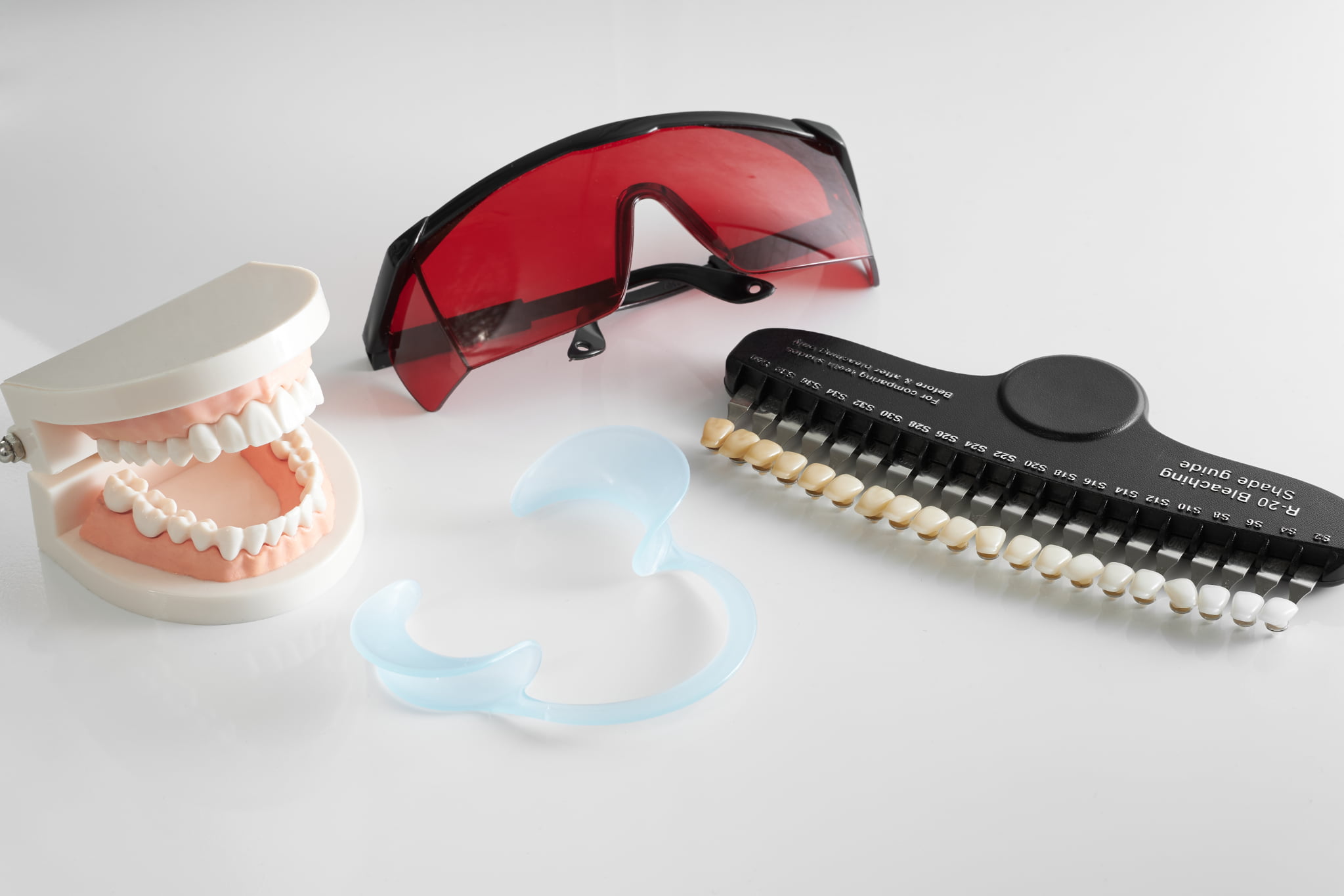 ホワイトニングの種類と特徴イメージ