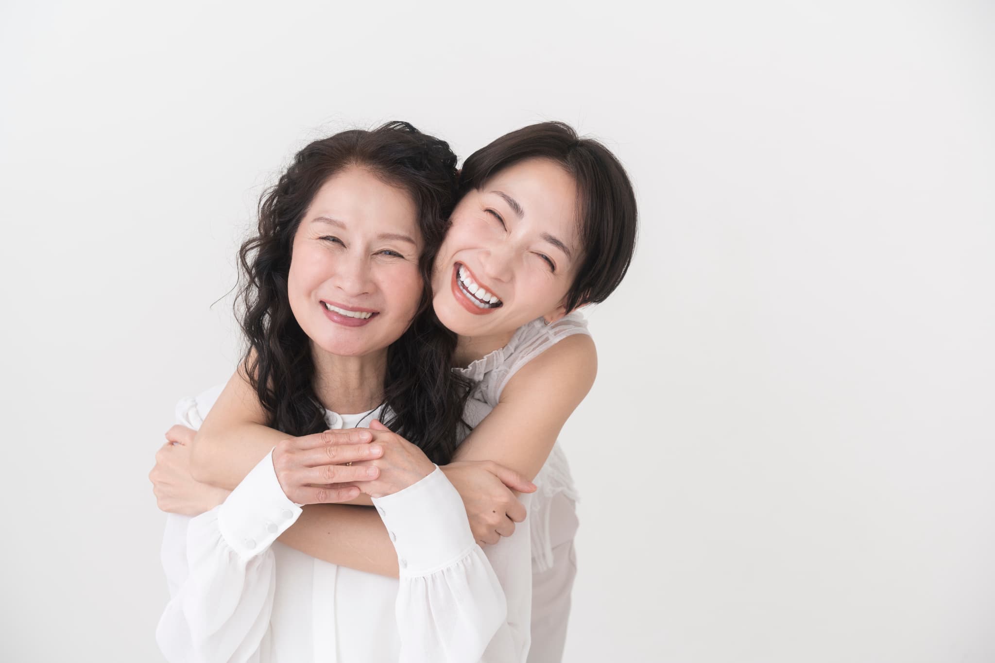 インプラント治療を受けた笑顔の親子