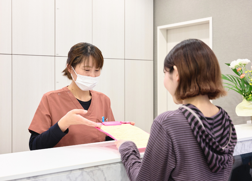 受付・問診票記入
