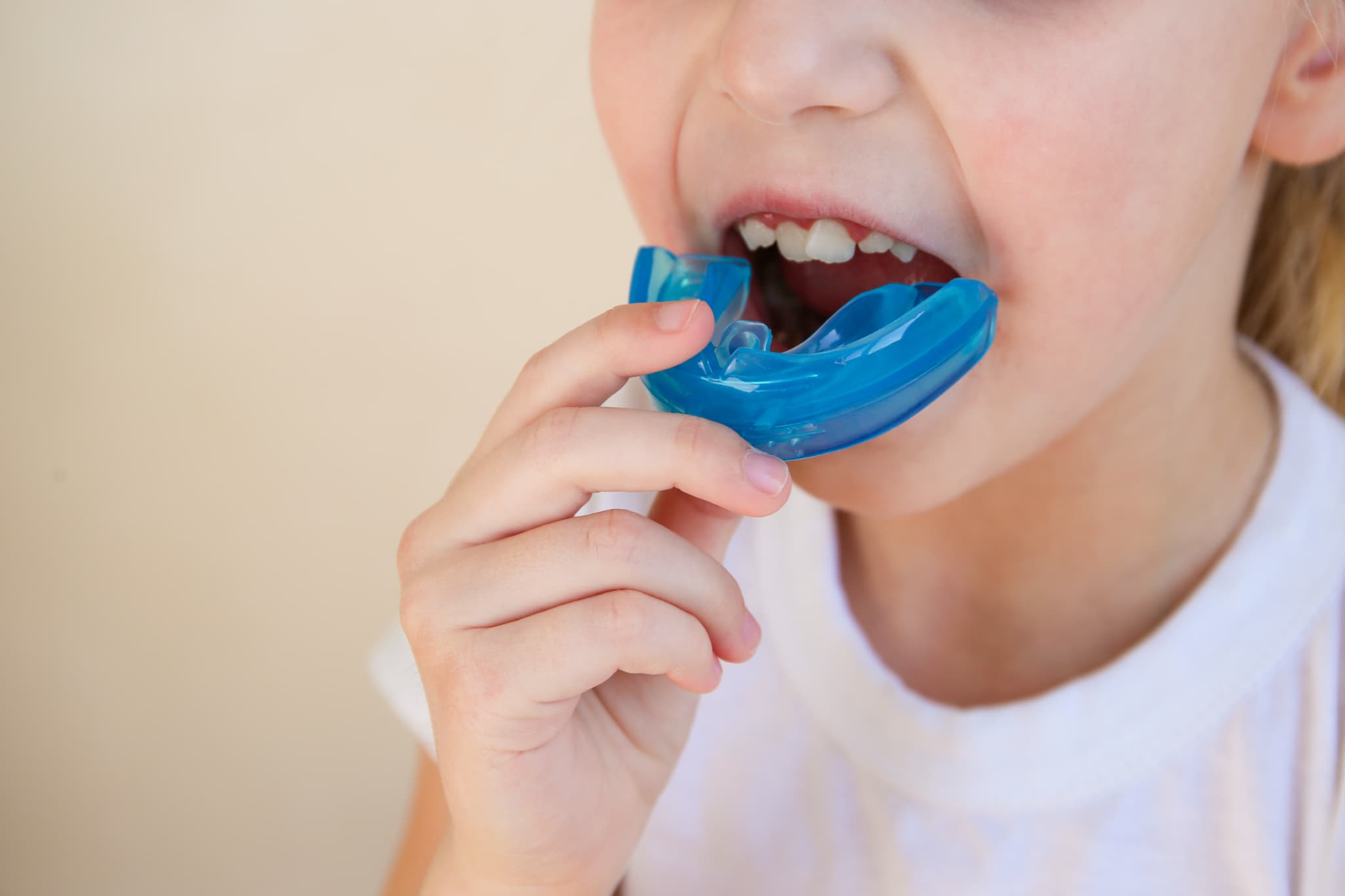 プレオルソを装着する様子